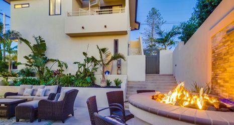 Others 2 Swimming Pool, Spa and Rooftop Deck - Stunning Coastal Oasis