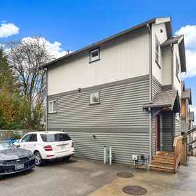 Hotel Exterior 1 Private Backyard and Game Room Oasis - Stunning Craftsman Retreat, Hotel Perpustakaan Umum Seattle
