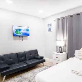 Logo 1 Exotic home 3bed2bath 20min to beach downtown, San Diego Hotels