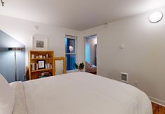 기타 4 Charming townhouse with private washer/dryer & enclosed patio