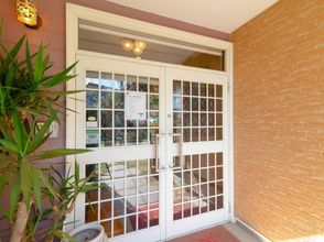 Lain-lain 4 Pension Alhambra