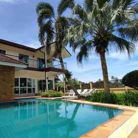 Hotel Exterior 1 Wonderful Beach Villa, Perfect Location, Khách sạn The Beach Restaurant at SENTIDO Khao Lak