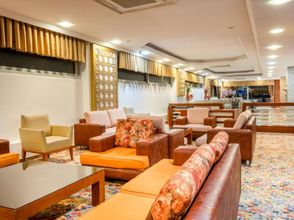 Others 4 Fame Beach Hotel