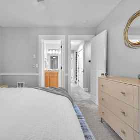 Others 1 14th & Sunset - Walk to Beach!, Connie Hansen Garden Hotels