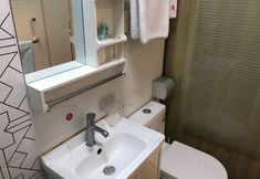 Others 7 Xiao Hotel Apartment (Shanghai Pengpu Xincun Subway Station)