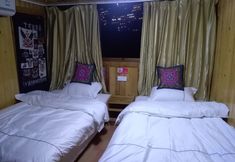 Others 6 Xijiang Qianhu Miaozhai Maicheng Inn