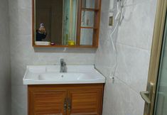 Others 5 Youyi Theme Apartment (Quanzhou Dongche Station)