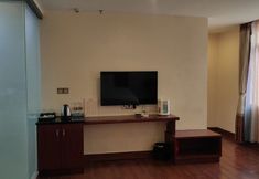 Others 5 Wuchuan Hongye Business Hotel (Xinshijie Plaza)