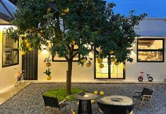 Khác 7 Dali: Sometimes by the Stream, Beside Mountains and Clouds Travel Peach Blossom Retreat