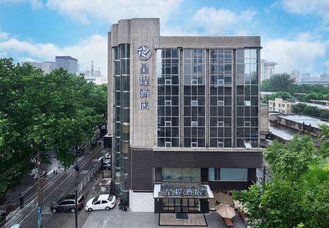 Lain-lain Starway Hotel (Xi'an Xiaozhai Metro Station)