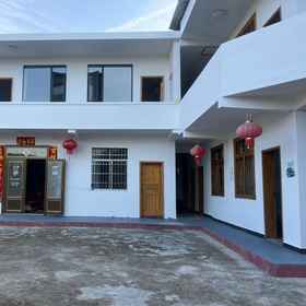 Hotel Exterior 1 Yingshanhong Chinese Inn (Zhangjiajie National Forest Park Scenic Area), Khách sạn Vũ Lăng Nguyên