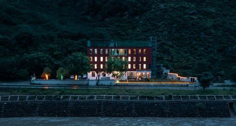 Others 2 Kanshanshishan Riverside Garden Hotel (Danba Jiaju Cangzhai Branch)