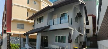 Others 2 DG Pattaya pool villa