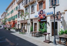 Others 5 The Roar Bar - Elyhaven Venice 89 Fireworks & Sea View