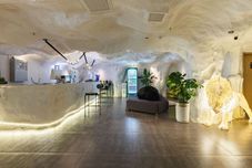 Others Zuowei Hotel (Xi'an Zhonglou Subway Station Huiminjie Branch)