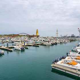 Hotel Exterior 1 โรงแรม Atour S, Wheat Island, May Fourth Square, ชิงเต่า, โรงแรม & ที่พัก Tong'an Rd