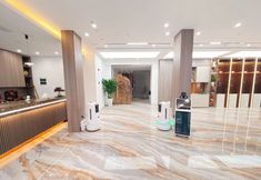 Others 5 Shanghai Hotels