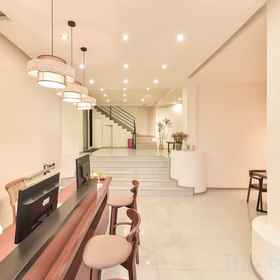 Hotel Interior/Public Areas1Flower Shadow, Flowers View Hotel (Xijiang Qianhu Miao Village No. 1 Wind and Rain Bridge Shop),岑巩县飯店