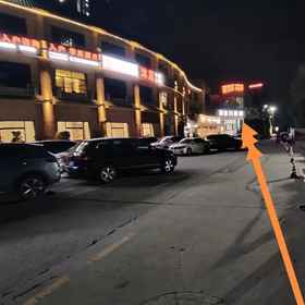 Hotel Exterior 1 Urban Apartment Hotel (Guangzhou Panyu Government Center Riverside Subway Station Branch), Vienna Hotel Parking Lot Hotels