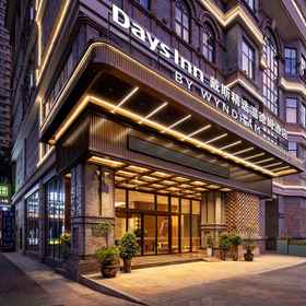 Hotel Exterior1BYWYNDHAM,贞丰县飯店