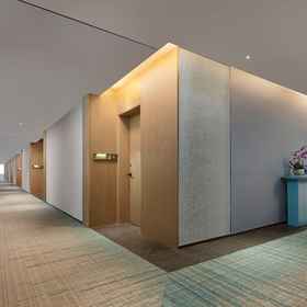 Hotel Interior/Public Areas 1 MEHOOD LESTIE Hotel (Guangzhou South Railway Station Panyu Changlong Branch), Vienna Hotel Parking Lot Hotels