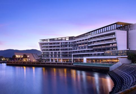 Khác Summer Surfing Resort