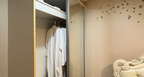 기타 2 Welcome to cozy and warm room here we have Netflix gym and saona