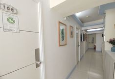 Others 4 SHINE INN (TST Metro Station B1 Exit)