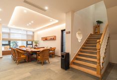 Lainnya 7 Yijia Shuyuan (Millennium City Park Wansui Mountain Wuxia City South Gate)