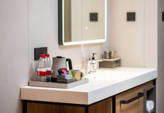 Others 7 Homeinn Plus Hotel (Shanghai Xintiandi Lujiabang Road Subway Station)