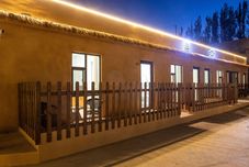 Others Wushe・Play Huajing Family Resort Dock (Dunhuang Mingsha Mountain and Crescent Moon Spring)