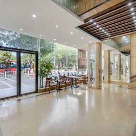 Hotel Interior/Public Areas 1 Junfu Chain Hotel (Guangzhou Shiqi Culture Plaza), Vienna Hotel Parking Lot Hotels