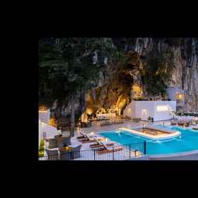 Logo1Fengxi Cave Homestay,贞丰县飯店