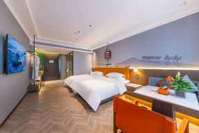 Binhe International Hotel (Dunhuang Night Market)