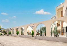 Others 3 Faniin · Between flowers Courtyard Villa