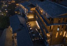 Others 2 Seven Letters · Zhanyue Hotel