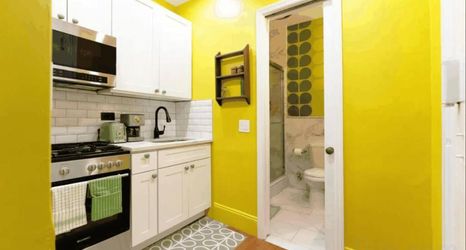 Others 2 The Green Room: 70s Groove Themed Studio