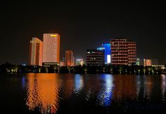 Others 6 Lakeview Peninsula Hotel (Zhengzhou Longzihu University Town Subway Station)