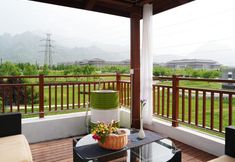 อื่นๆ 7 Floral Hotel·Vaguely Nanshan Hot Spring Courtyard Hotel