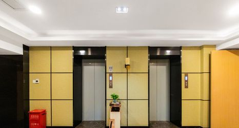 Others 2 TRIPLE hotel