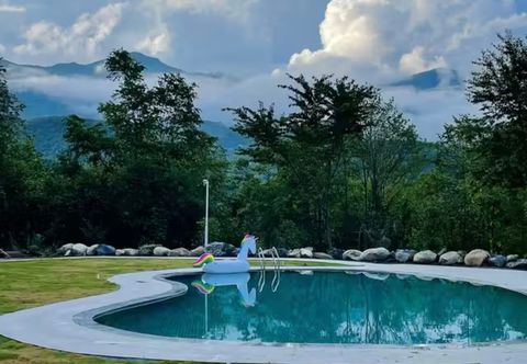 Others Emeishan Yishan Yishu