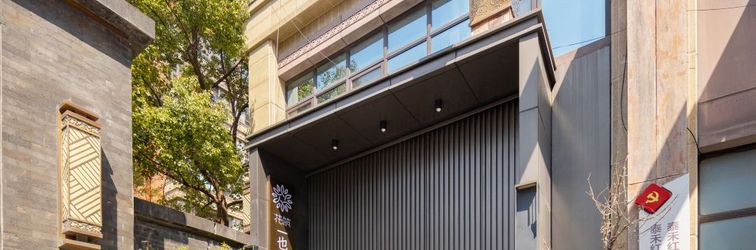 Others Floral Hotel·An instant hotel