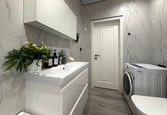 Others 7 Classic Rayimbek 15 - 32 & complimentary drinking water