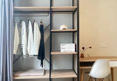 Others 7 LongHuGuanYu (Beijing Guanzhuang Subway Station)