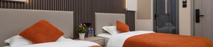 Others 4 Huangji Hotel (Kunming Railway Station Shuangqiao Night Market)