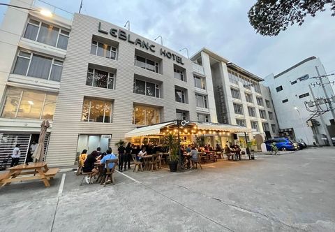 기타 LeBlanc Hotel and Resort