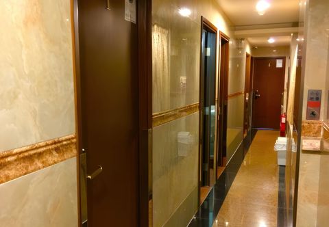 Lainnya Wang Kei Hotel（Mong Kok MTR Exit D2）