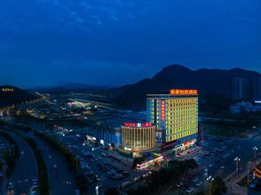 Lain-lain 4 Ezzi Hotel