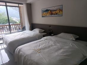 Others 4 Xijiang Qianhu Miao Village · Youran Mountain Lodge