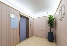 Lainnya 5 HanTing Hotel (Shanghai Cao Road)